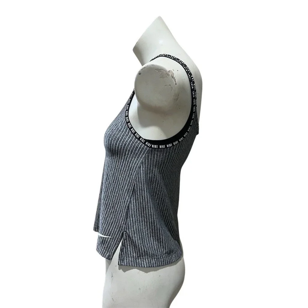 Nike Dri-FIT Girls Tank Top Size M Black Gray Pinstripe Built-In Bra